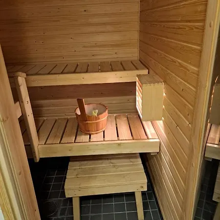 Majoitusykkoenen Apartment Raahe