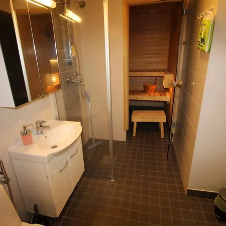 Majoitusykkoenen Apartment Raahe